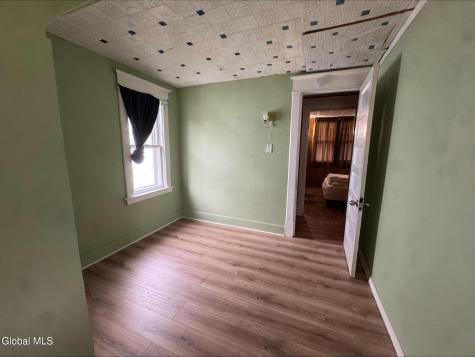 1341 7th Avenue Schenectady NY 12303