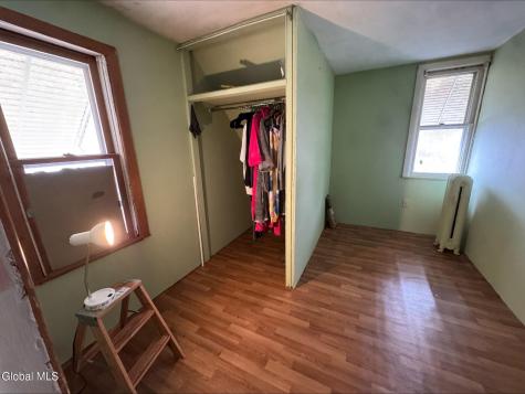 1341 7th Avenue Schenectady NY 12303