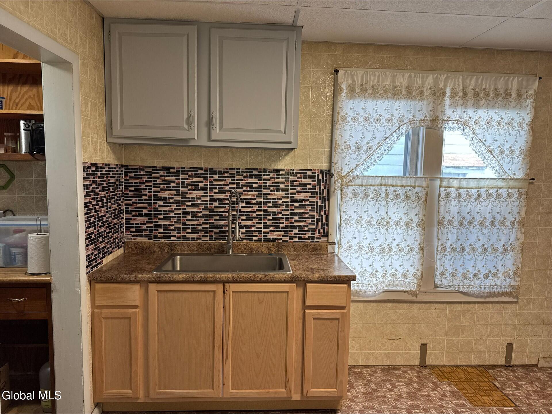 1341 7th Avenue Schenectady NY 12303