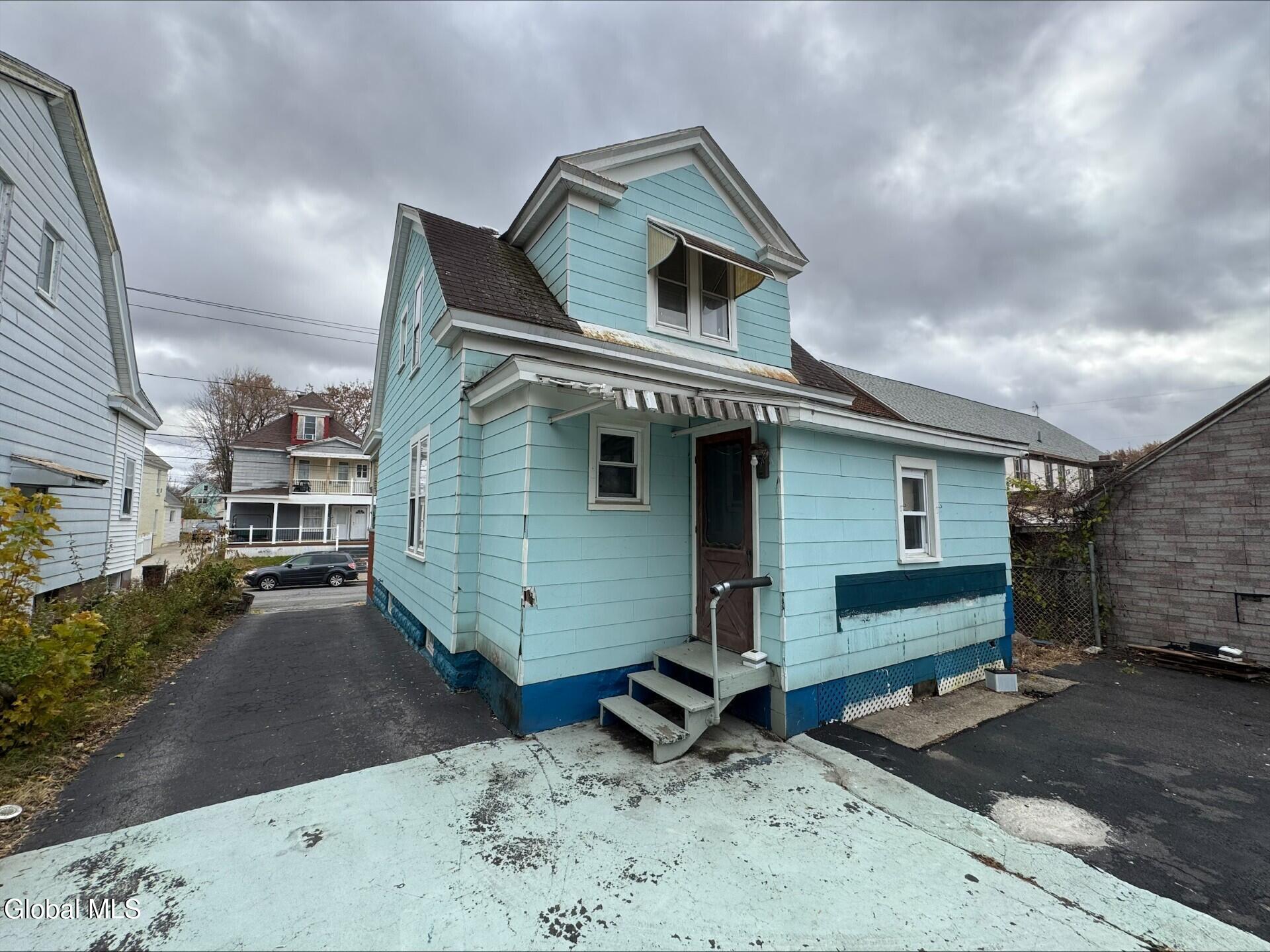 1341 7th Avenue Schenectady NY 12303