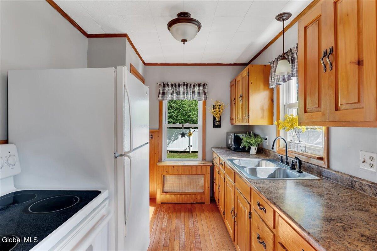 8 Lakeview Avenue Rensselaer NY 12144