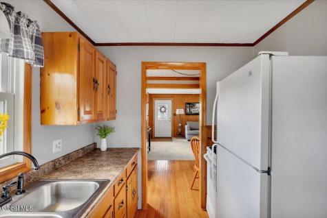 8 Lakeview Avenue Rensselaer NY 12144