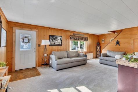 8 Lakeview Avenue Rensselaer NY 12144