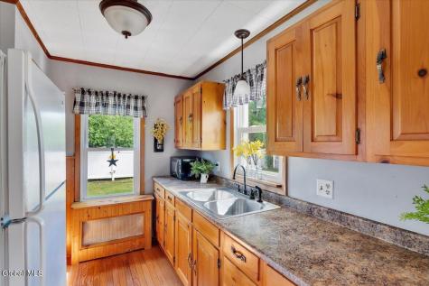 8 Lakeview Avenue Rensselaer NY 12144
