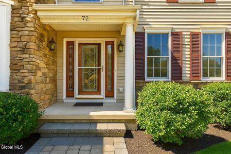 72 Stone Crest Drive Halfmoon NY 12118