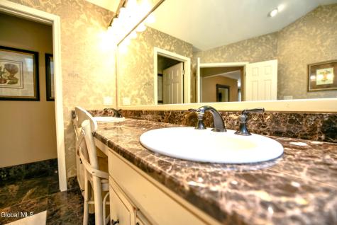 72 Stone Crest Drive Halfmoon NY 12118