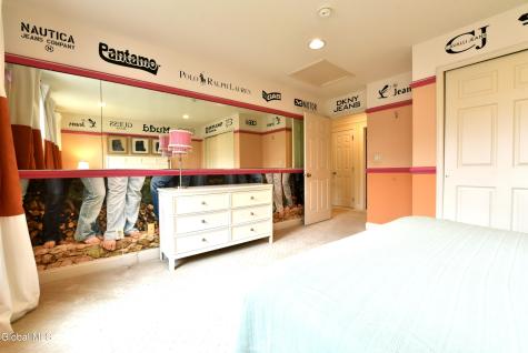 72 Stone Crest Drive Halfmoon NY 12118