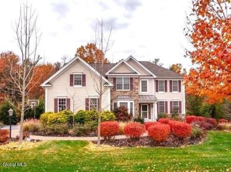 72 Stone Crest Drive Halfmoon NY 12118