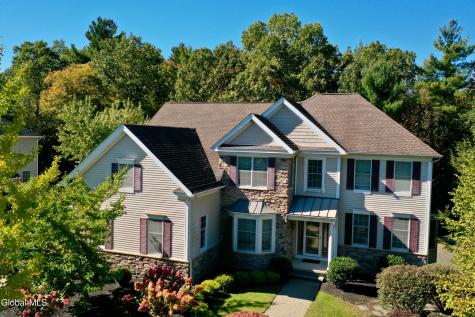 72 Stone Crest Drive Halfmoon NY 12118