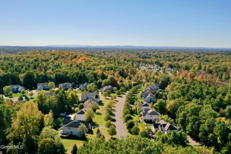 72 Stone Crest Drive Halfmoon NY 12118