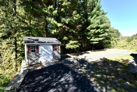 72 Stone Crest Drive Halfmoon NY 12118