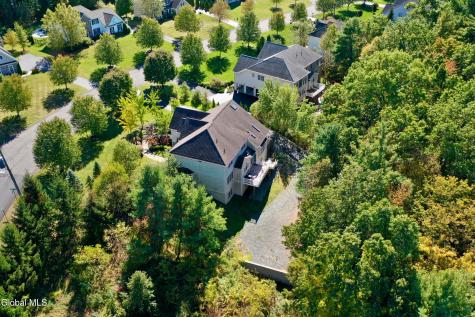 72 Stone Crest Drive Halfmoon NY 12118