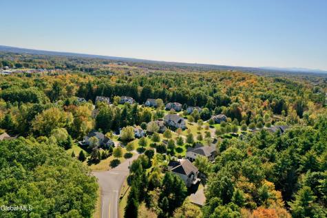 72 Stone Crest Drive Halfmoon NY 12118