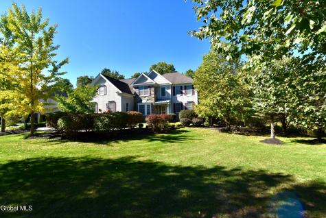 72 Stone Crest Drive Halfmoon NY 12118