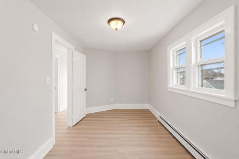 93 Hollywood Avenue Albany NY 12208
