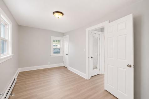 93 Hollywood Avenue Albany NY 12208