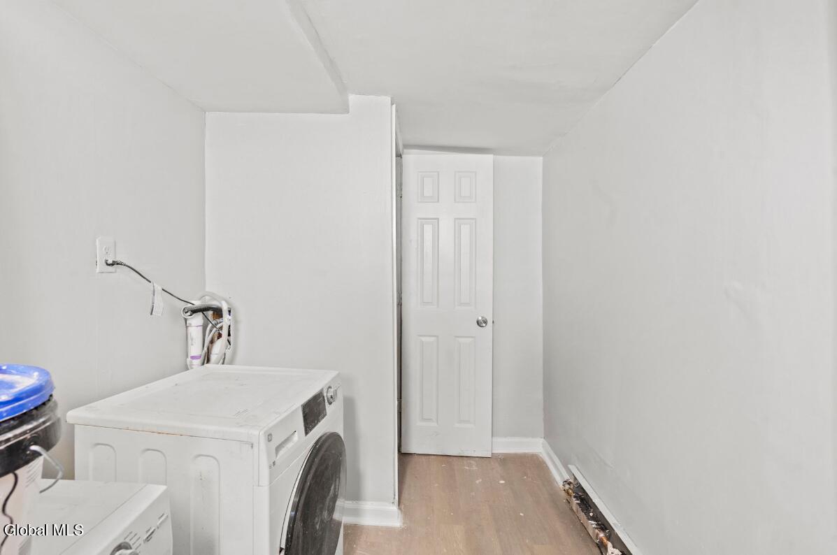93 Hollywood Avenue Albany NY 12208