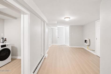 93 Hollywood Avenue Albany NY 12208