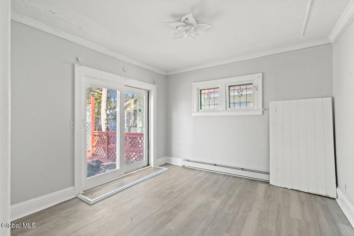 93 Hollywood Avenue Albany NY 12208