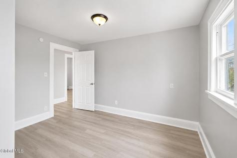 93 Hollywood Avenue Albany NY 12208