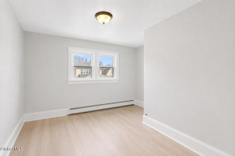 93 Hollywood Avenue Albany NY 12208