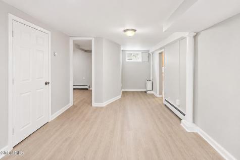 93 Hollywood Avenue Albany NY 12208