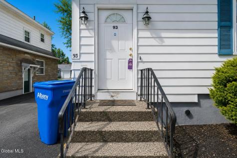 93 Hollywood Avenue Albany NY 12208