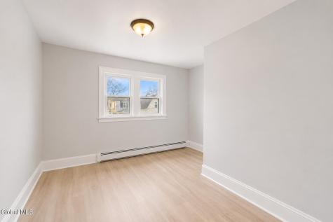 93 Hollywood Avenue Albany NY 12208