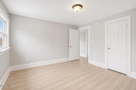 93 Hollywood Avenue Albany NY 12208