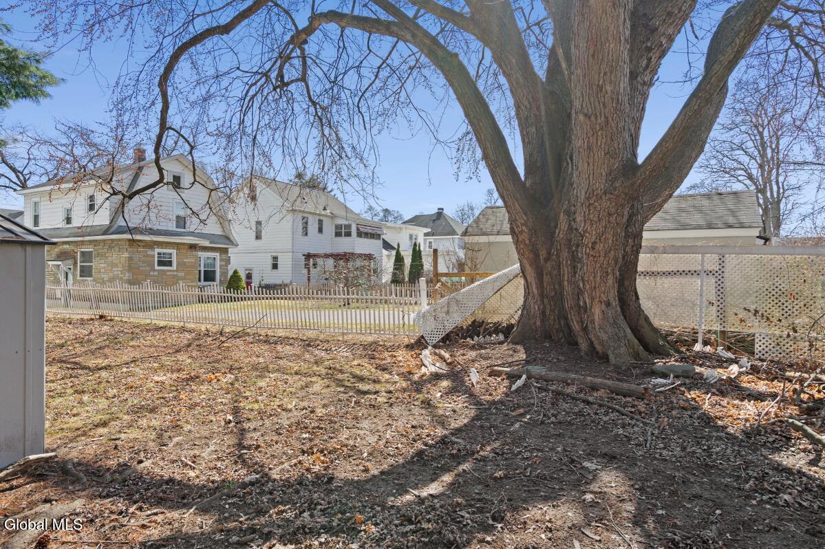 93 Hollywood Avenue Albany NY 12208