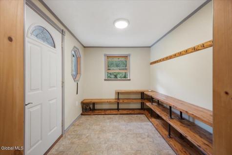 4 Treehouse Lane Queensbury NY 12804