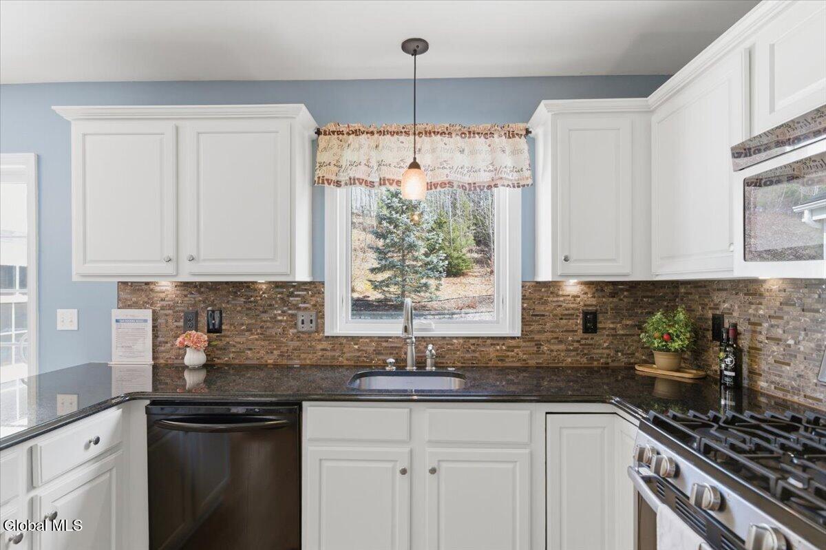 44 Whitney Road Saratoga Springs NY 12866