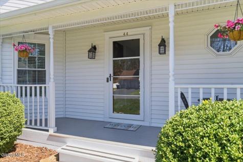 44 Whitney Road Saratoga Springs NY 12866