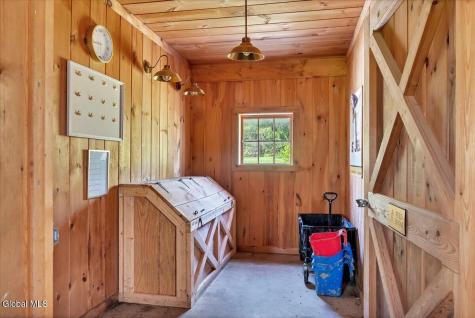 145 Bullock Road Slingerlands NY 12159
