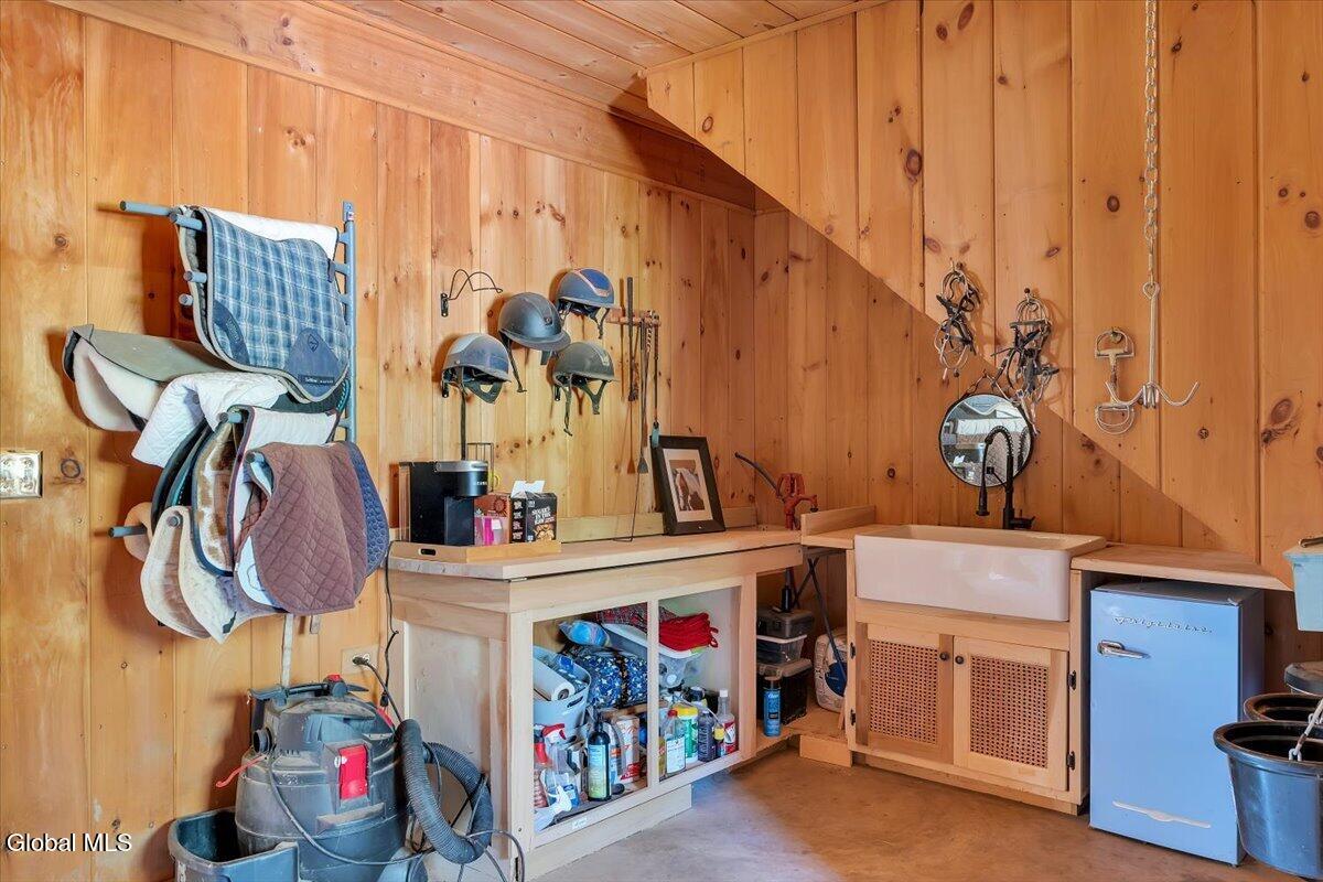 145 Bullock Road Slingerlands NY 12159
