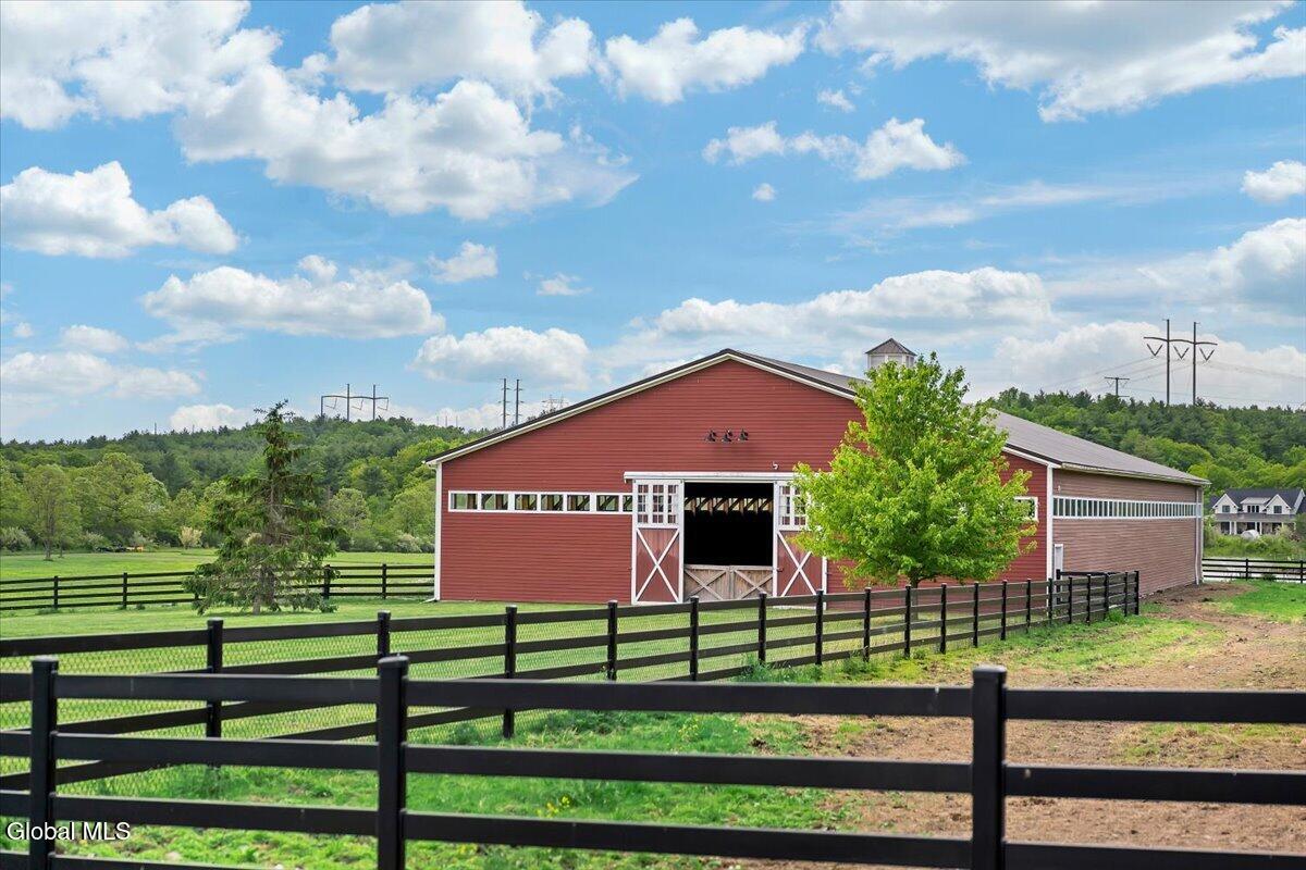 145 Bullock Road Slingerlands NY 12159