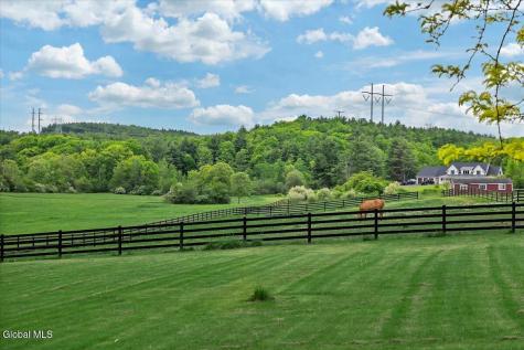 145 Bullock Road Slingerlands NY 12159