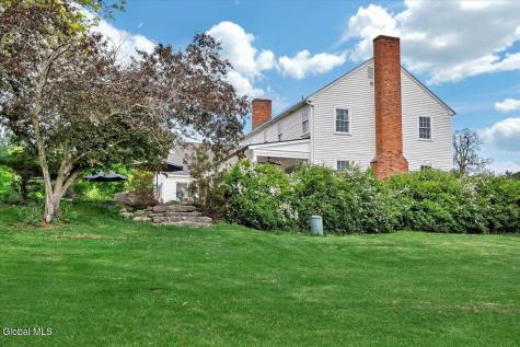 145 Bullock Road Slingerlands NY 12159