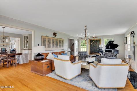 145 Bullock Road Slingerlands NY 12159