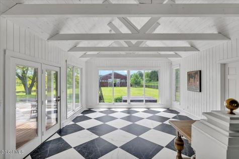 145 Bullock Road Slingerlands NY 12159