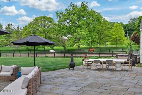 145 Bullock Road Slingerlands NY 12159