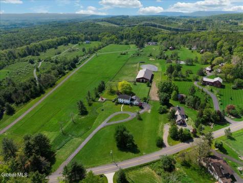 145 Bullock Road Slingerlands NY 12159
