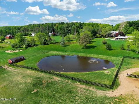 145 Bullock Road Slingerlands NY 12159