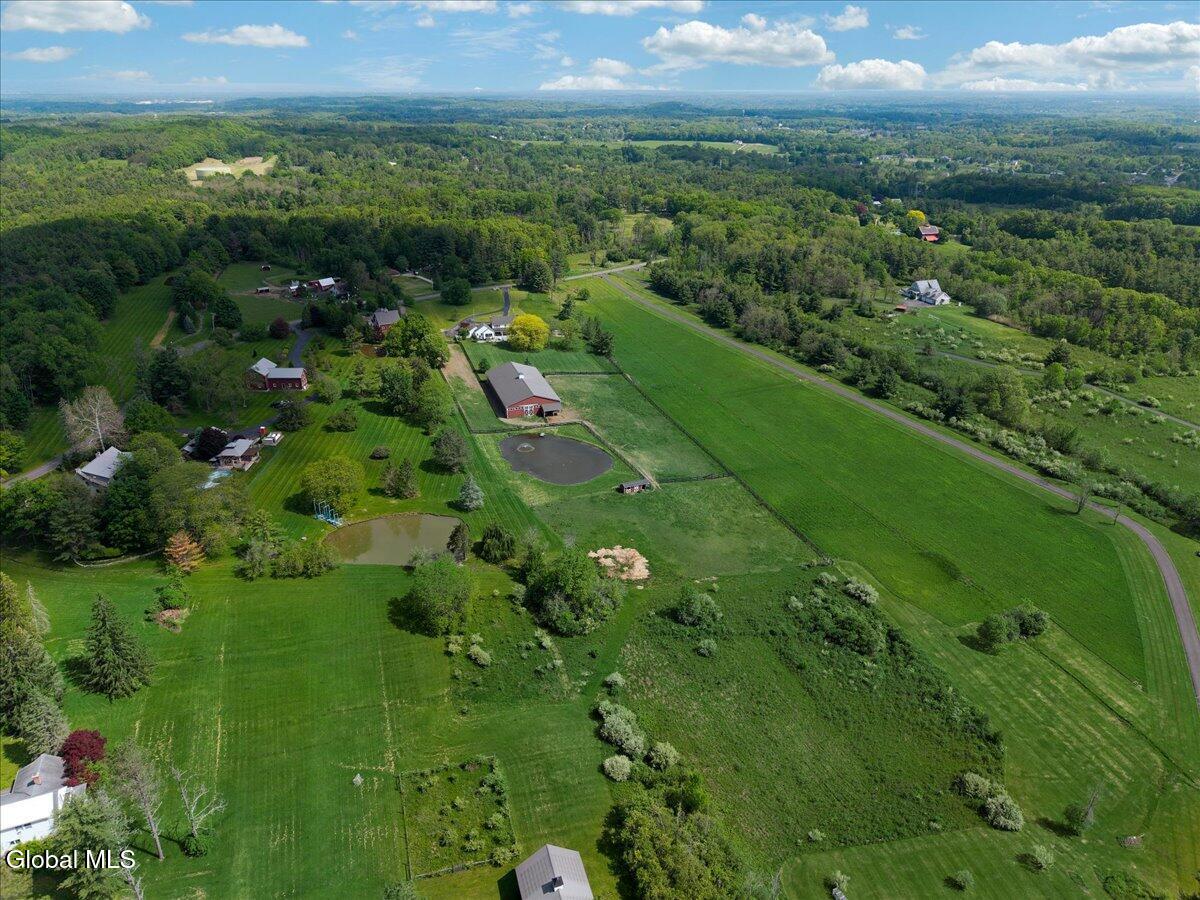 145 Bullock Road Slingerlands NY 12159