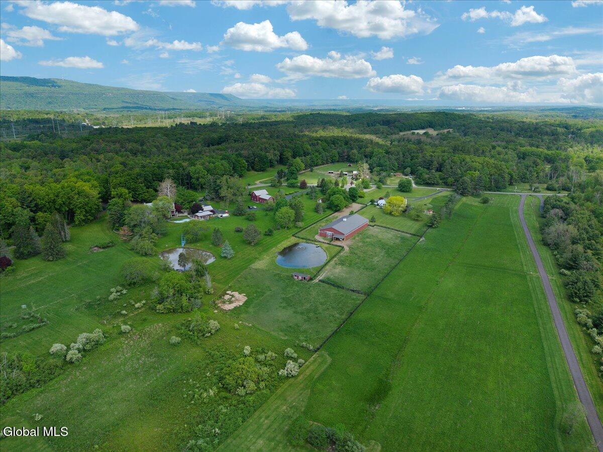 145 Bullock Road Slingerlands NY 12159