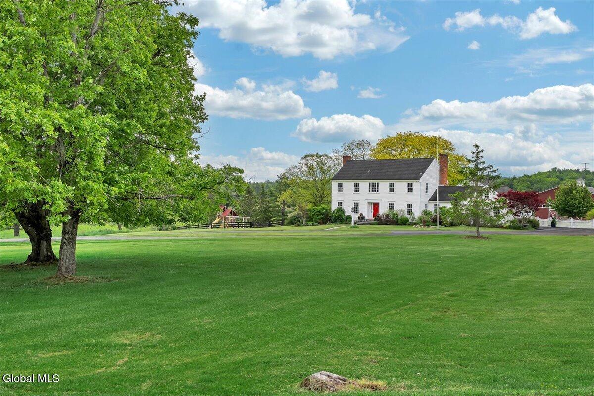 145 Bullock Road Slingerlands NY 12159