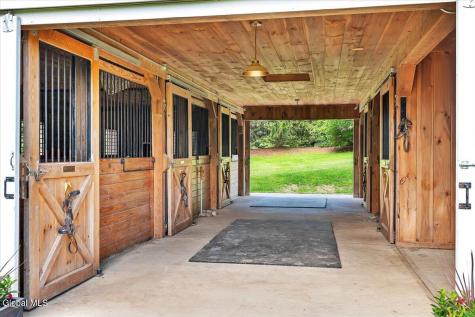 145 Bullock Road Slingerlands NY 12159