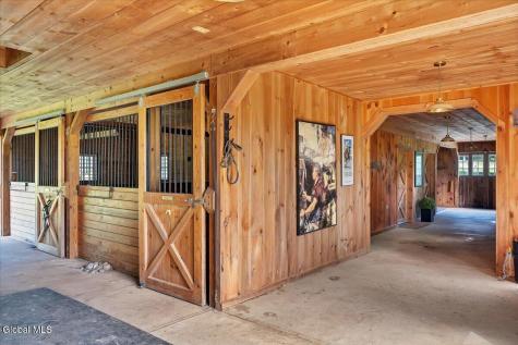 145 Bullock Road Slingerlands NY 12159
