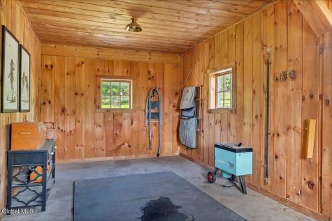 145 Bullock Road Slingerlands NY 12159