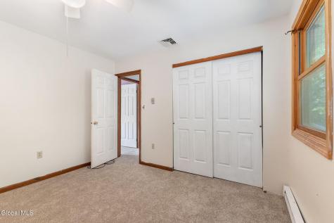 48 Castleberry Drive Gansevoort NY 12831